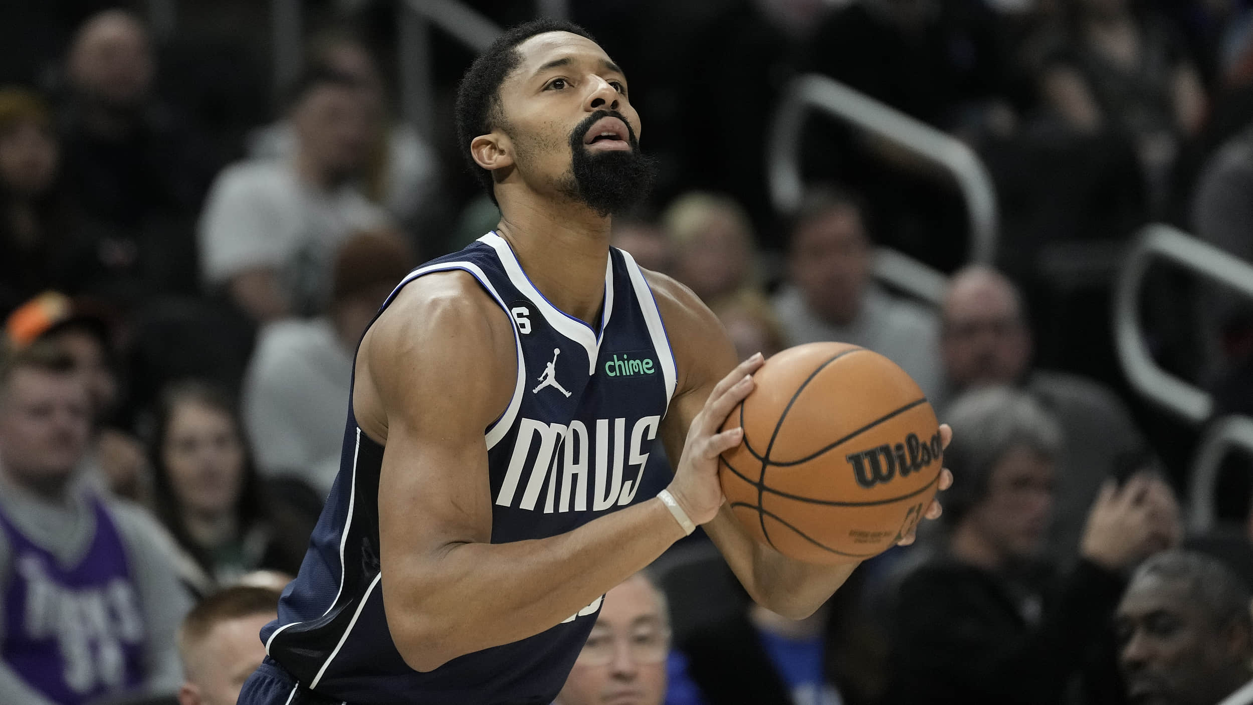 关于赛地聚焦——足总杯加时末段热度飙升，菲尼克斯太阳豪取连胜，引发热议，年轻球员得到机会的信息