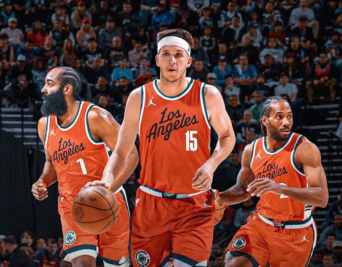 风云突变西汉姆今晨临场应变；NBA常规赛版图或变；气氛紧张；细节决定成败的简单介绍